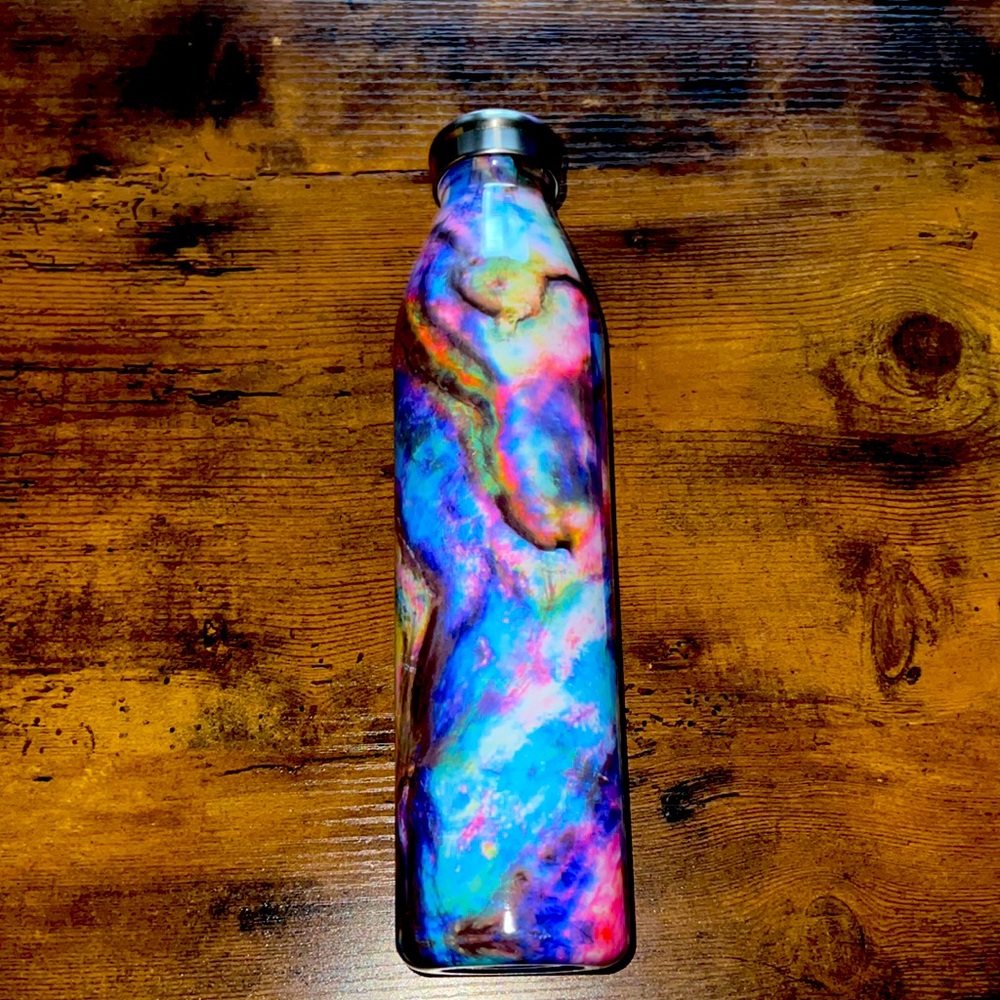tie dyed water bottle